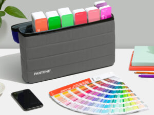Pantone Portable Guide Studio GPG304B By Kolorguide
